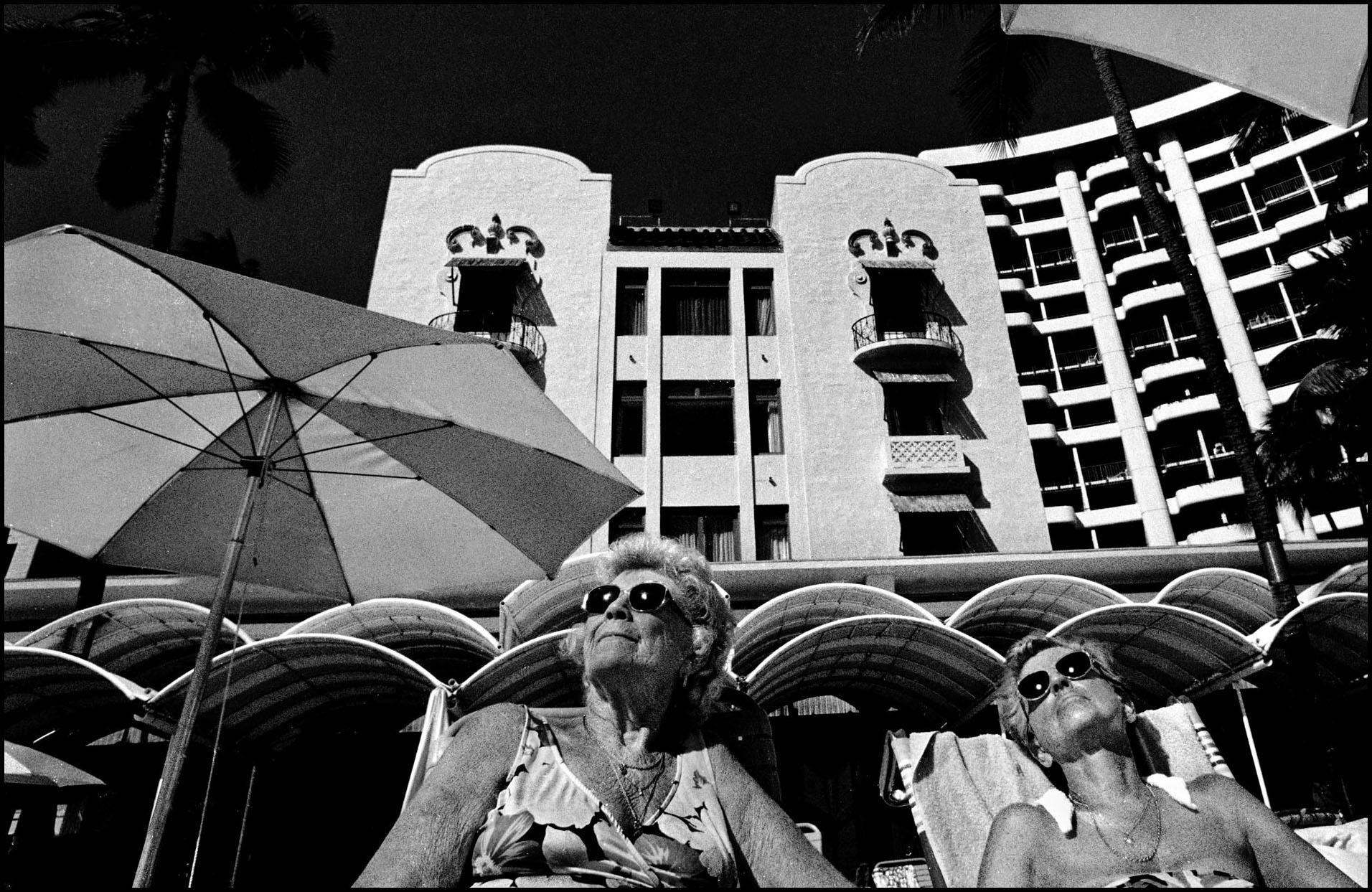 'Two Bettys' Waikiki, Hawaii 1999